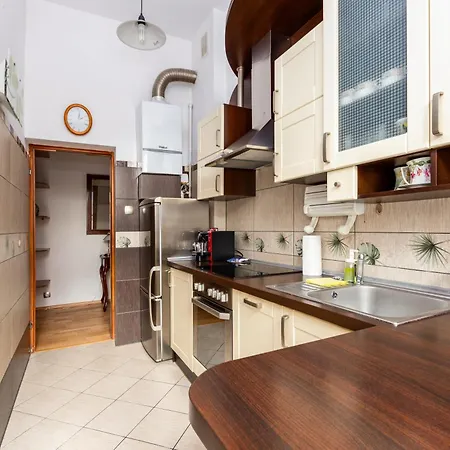 Apartament Red *