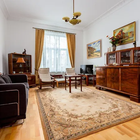 Red Apartament *